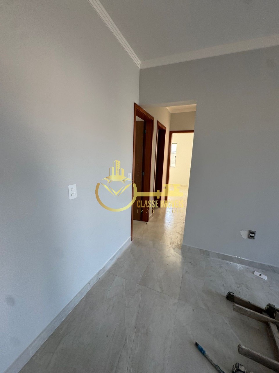 Geminado à venda em Barra Velha-SC, no bairro Quinta dos Açorianos: 1 quarto, 1 suíte, 1 sala, 1 banheiro, 1 vaga de garagem, 63m²!