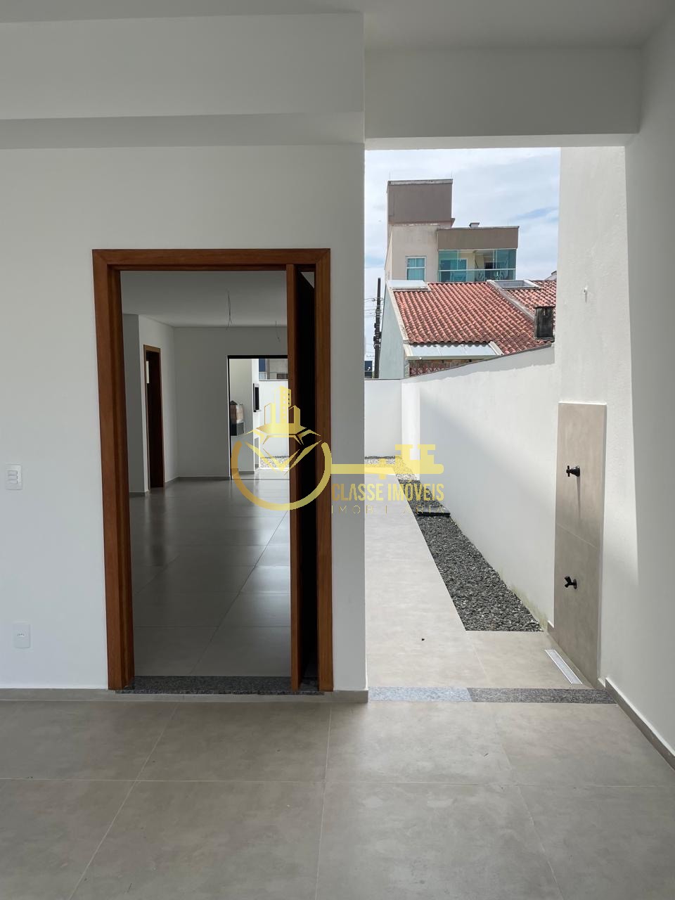 Geminado à venda em balneário piçarras-sc, bairro itacolumi: