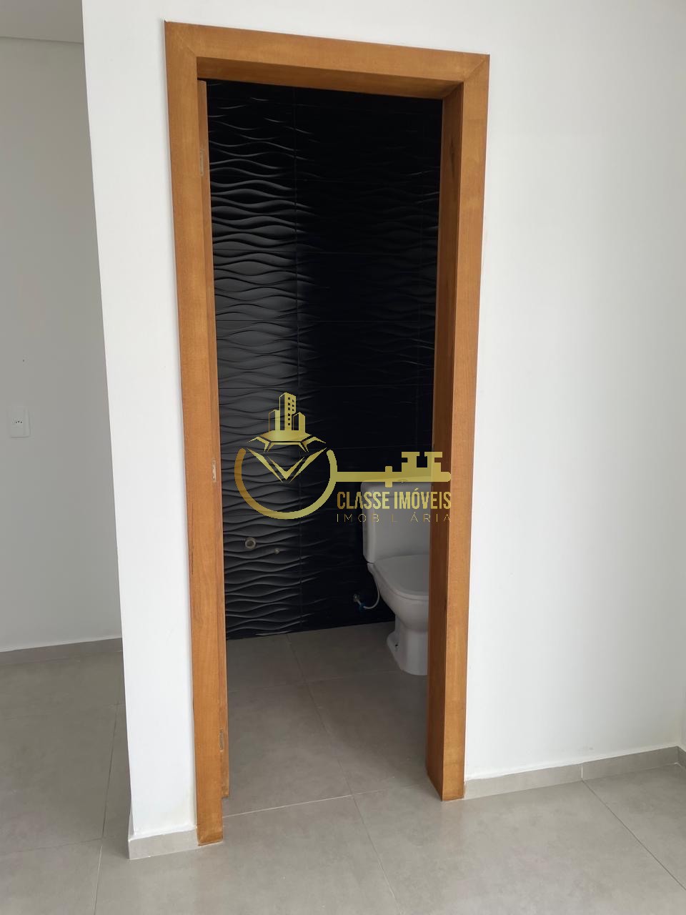 Geminado à venda em Balneário Piçarras-SC, bairro Itacolumi: 3 quartos, 1 suíte, 2 vagas, 136,50m². Venha conferir!