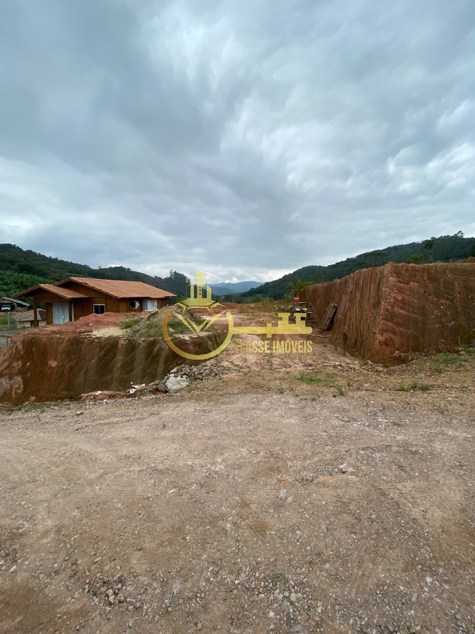 Terreno à venda na Vila do Salto em Luiz Alves-SC, 250,00m² de área. Aproveite essa oportunidade única!