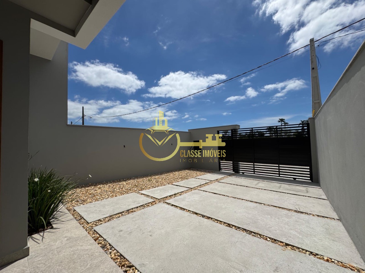 Imperdível Geminado à Venda em Barra Velha-SC - 3 Quartos, 1 Suíte, 1 Vaga de Garagem, 95m² no Bairro Nova Barra Velha!