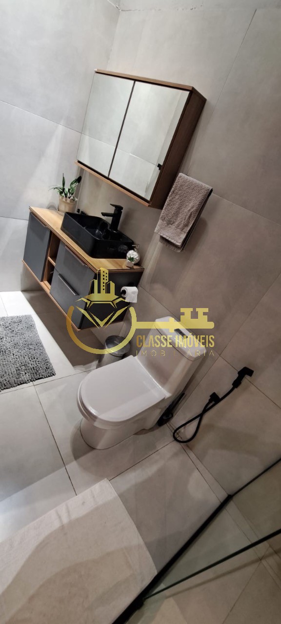 Casa para Venda em Itajaí-SC, Bairro São Vicente: 2 Quartos, 1 Banheiro, 2 Vagas - 70m² de Área