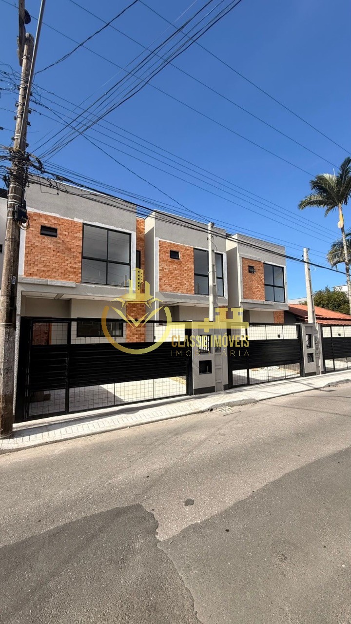 Sobrado à venda em itajaí-sc, bairro são joão: 2 quartos, 1 