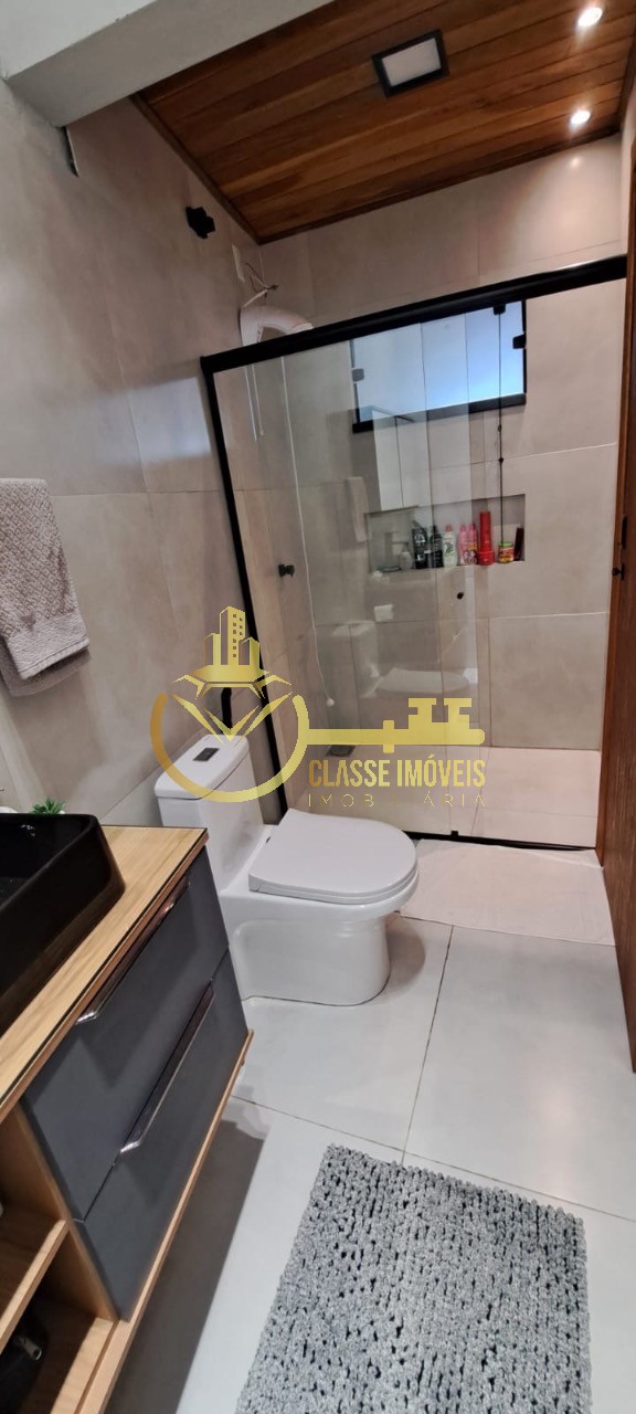 Casa para Venda em Itajaí-SC, Bairro São Vicente: 2 Quartos, 1 Banheiro, 2 Vagas - 70m² de Área