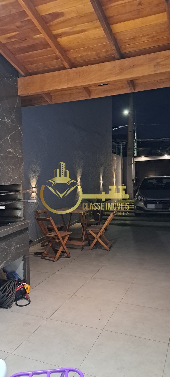 Casa para Venda em Itajaí-SC, Bairro São Vicente: 2 Quartos, 1 Banheiro, 2 Vagas - 70m² de Área