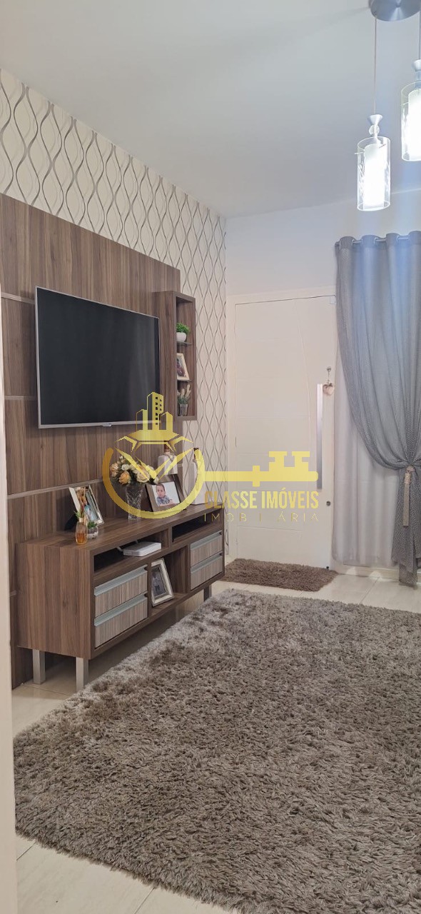 Imperdível oportunidade: Casa à venda em Itajaí-SC, no bairro Espinheiros, com 2 quartos, 1 banheiro, 1 vaga de garagem e 200m² de área.