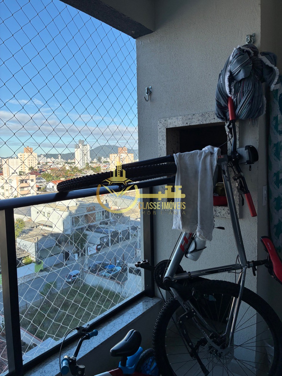 Imperdível oportunidade de investimento em Itajaí-SC: Apartamento de 1 quarto, 1 suíte, 1 banheiro, 1 vaga na garagem, 50m² no bairro Cordeiros!