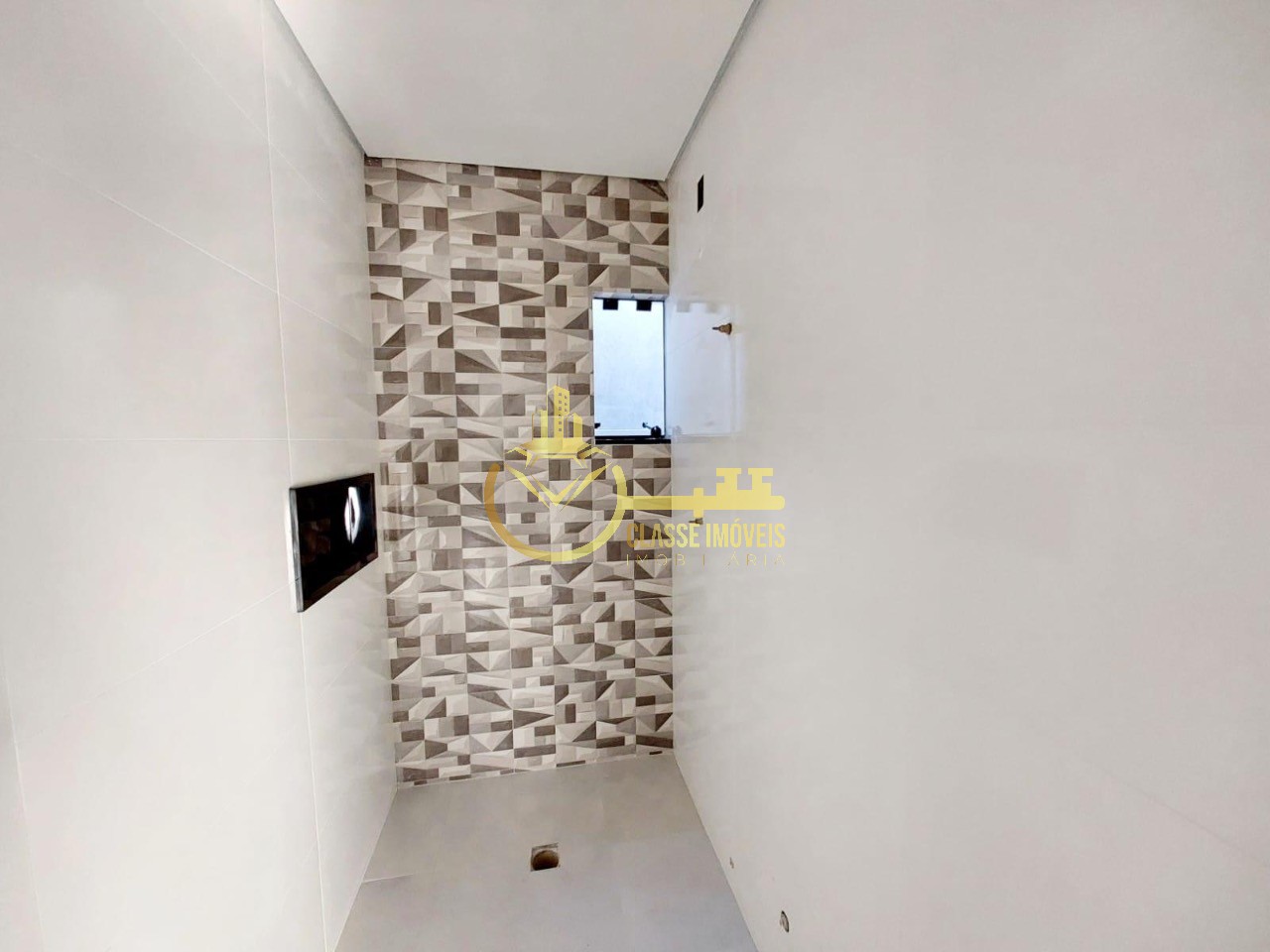 Geminado à venda em Itajaí-SC, bairro Murta: 3 quartos, 1 suíte, 2 salas, 1 banheiro, 2 vagas, 80m². Confira!