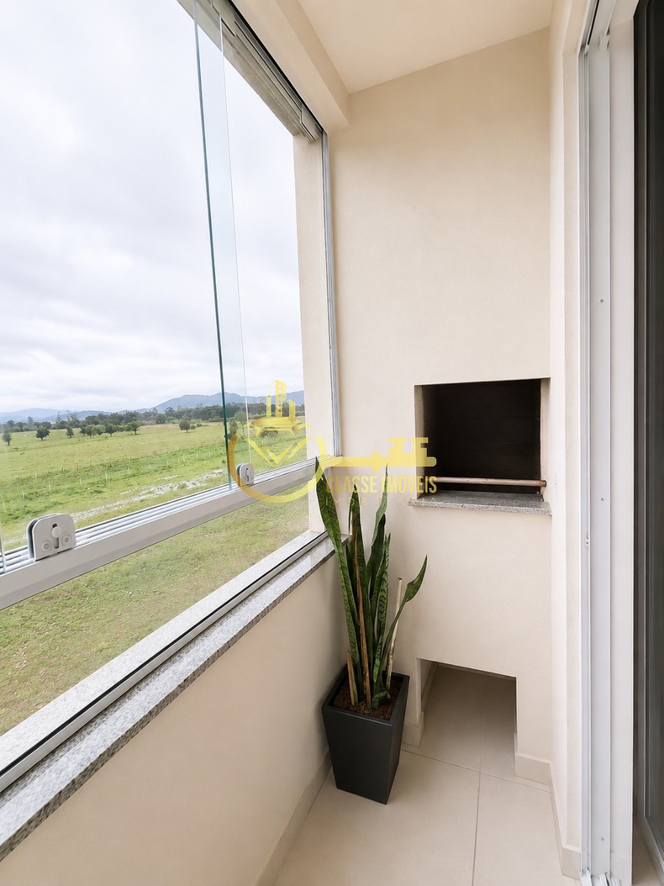 Apartamento à venda em Itajaí-SC, bairro Itaipava: 2 quartos, 1 banheiro, 1 vaga de garagem, 56m² - Imperdível!