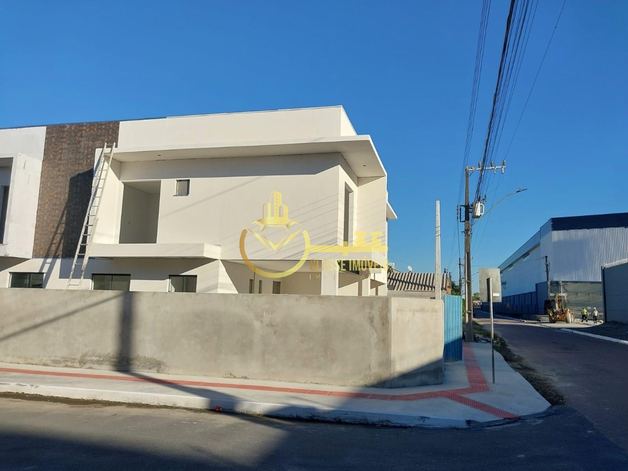 Geminado à venda em Itajaí-SC, bairro Murta: 3 quartos, 1 suíte, 2 salas, 1 banheiro, 2 vagas, 80m². Confira!
