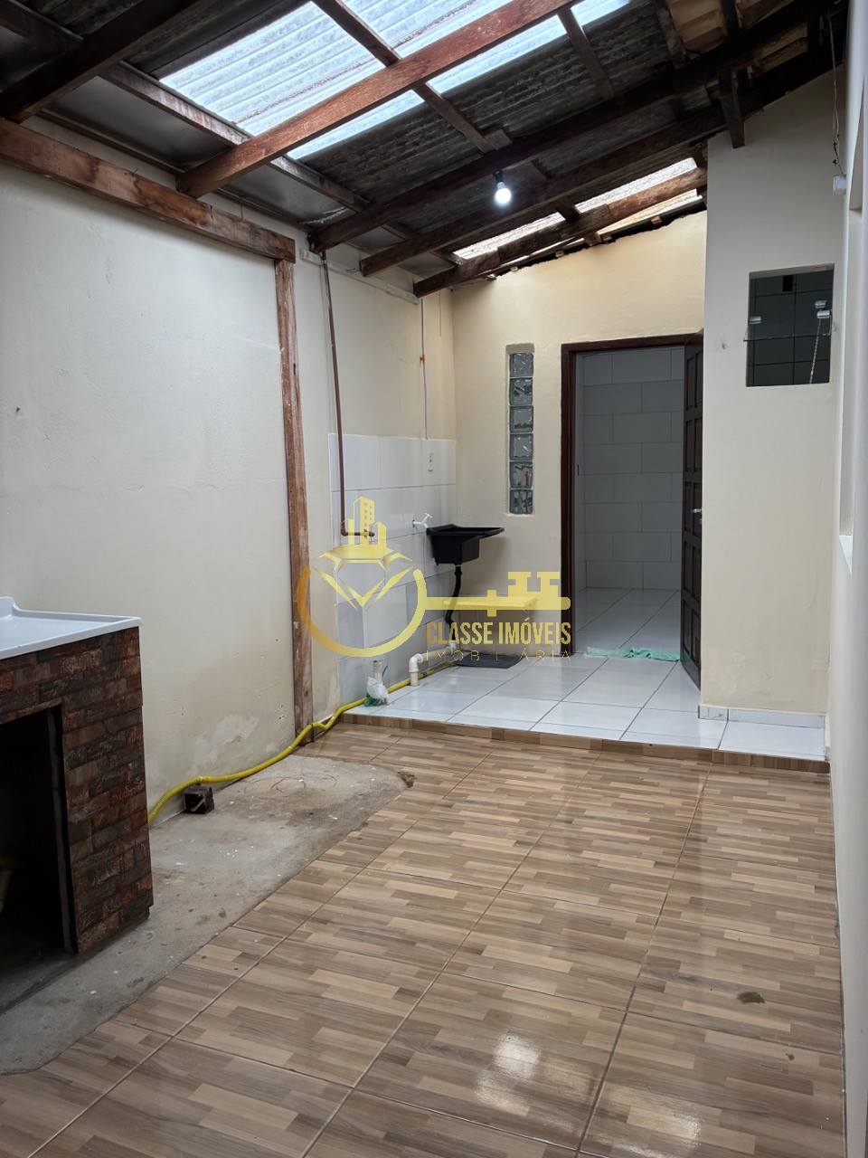 Geminado à venda em Itajaí-SC, Espinheiros: 2 quartos, 1 sala, 1 banheiro, 1 vaga de garagem, 200,00m². Imperdível! - foto 4