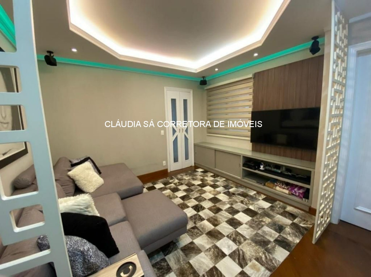 Apartamento de Luxo no Tatuapé: 4 Quartos, 2 Suítes, 3 Salas, 5 Banheiros, 5 Vagas de Garagem, 193m² - São Paulo-SP!