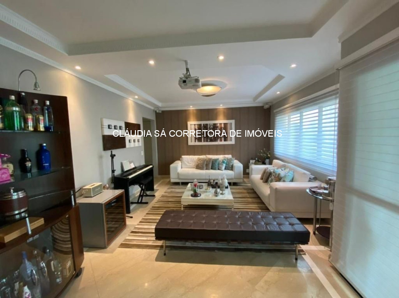 Apartamento de Luxo no Tatuapé: 4 Quartos, 2 Suítes, 3 Salas, 5 Banheiros, 5 Vagas de Garagem, 193m² - São Paulo-SP!