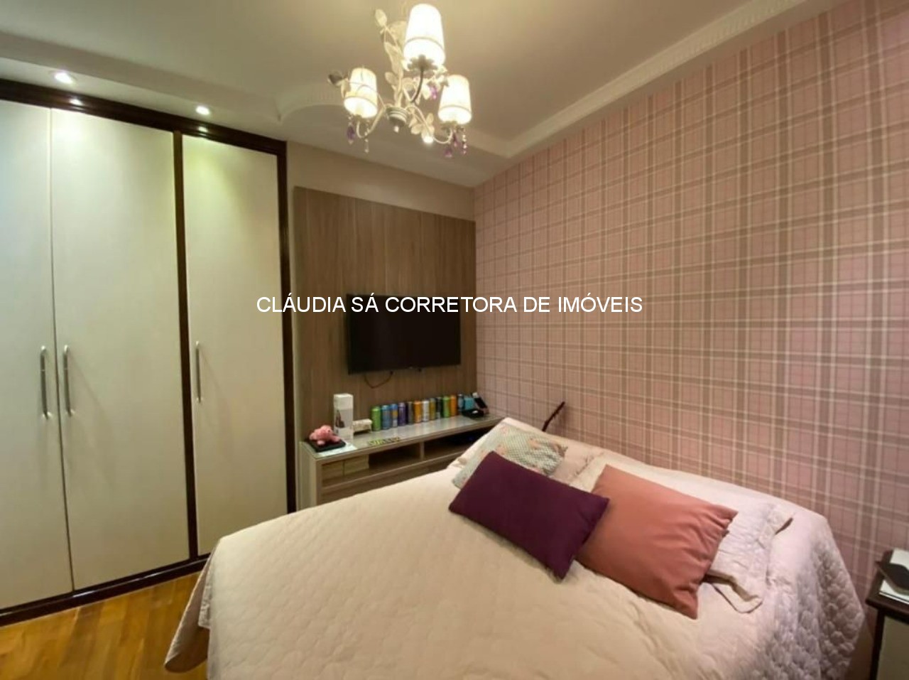 Apartamento de Luxo no Tatuapé: 4 Quartos, 2 Suítes, 3 Salas, 5 Banheiros, 5 Vagas de Garagem, 193m² - São Paulo-SP!