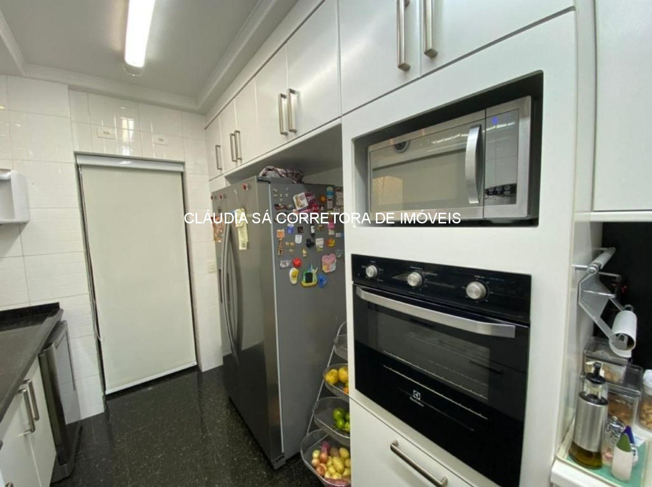 Apartamento de Luxo no Tatuapé: 4 Quartos, 2 Suítes, 3 Salas, 5 Banheiros, 5 Vagas de Garagem, 193m² - São Paulo-SP!