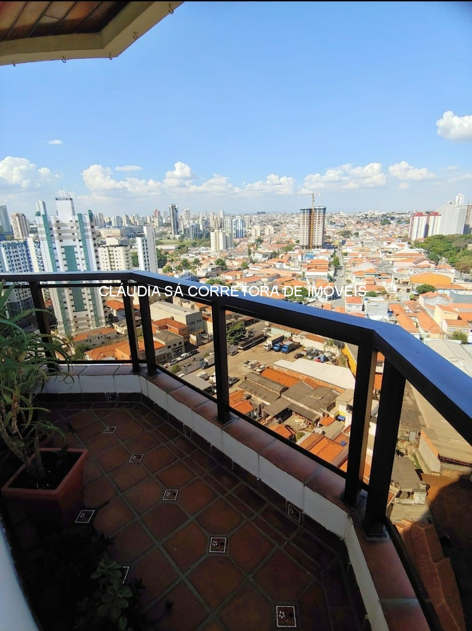 Apartamento de Luxo no Tatuapé: 3 quartos, 3 suítes, 2 salas, 5 banheiros, 2 vagas, 135m² - São Paulo-SP!