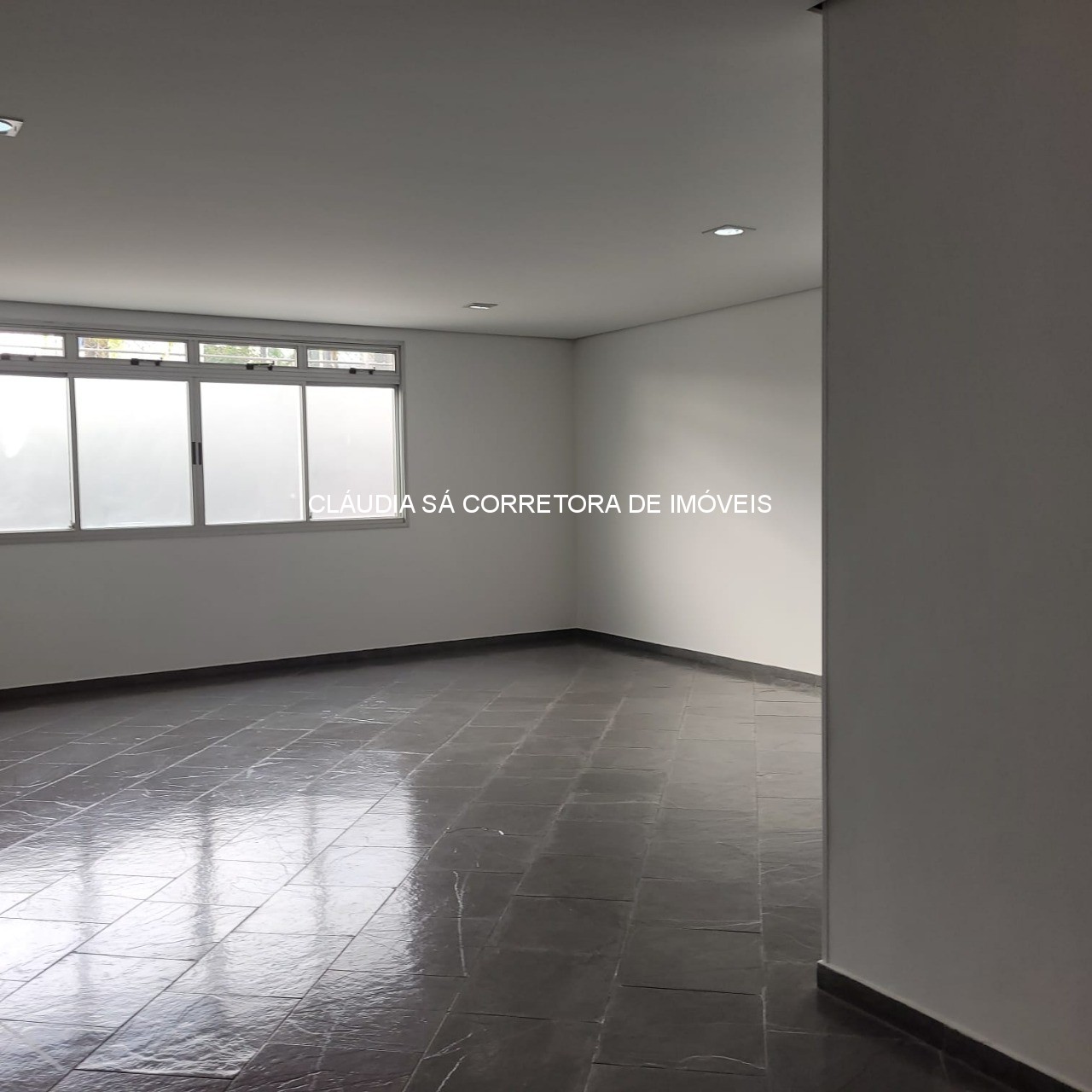 Imperdível: Apartamento à venda no Tatuapé, São Paulo-SP, 3 quartos, 1 suíte, 2 salas, 3 banheiros, 2 vagas, 81m²! . Estuda permuta por outro menor.