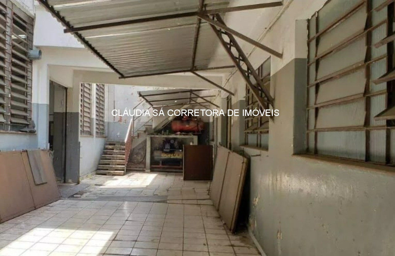 Galpão industrial à venda e ou locação na Vila Carrão, São Paulo-SP: 5 salas, 6 banheiros, 8 vagas de garagem, 1.325,00 m² de área 1.600 de terreno.