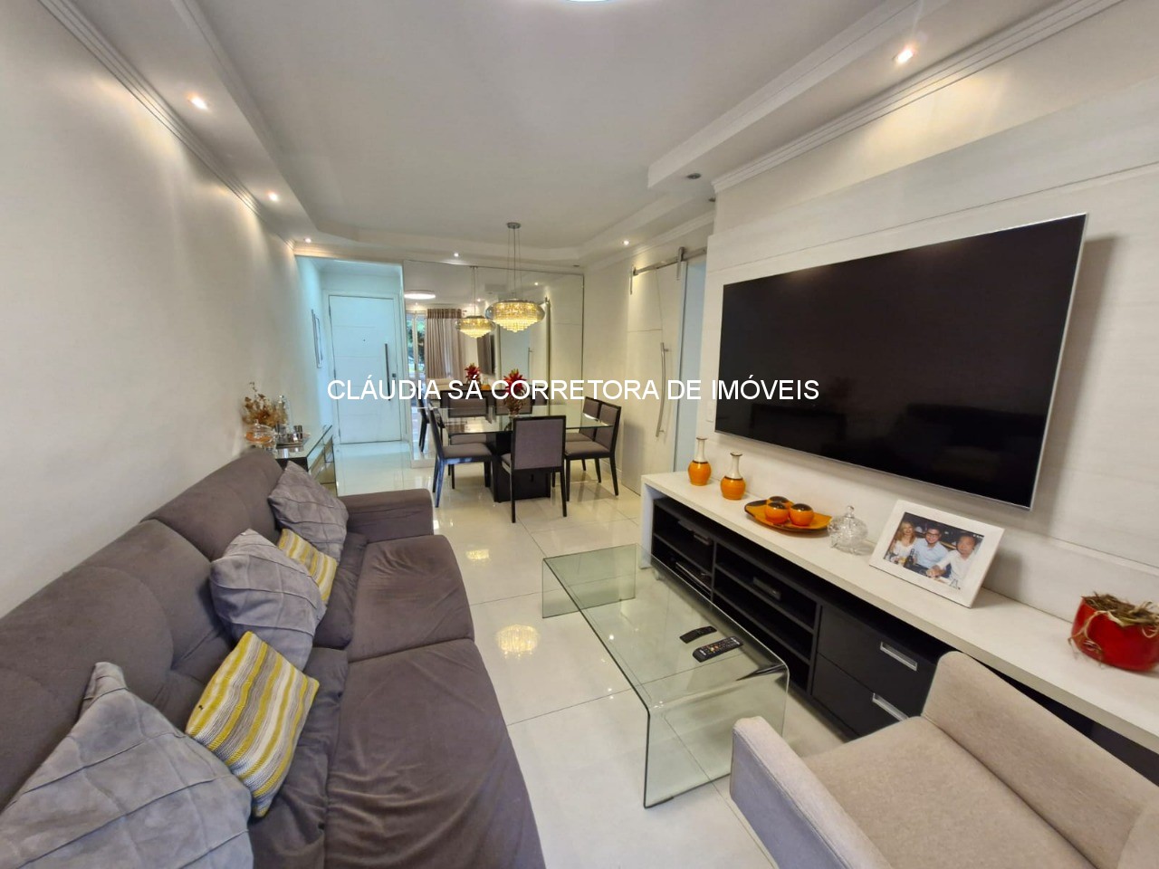 Imperdível: Apartamento à venda no Tatuapé, São Paulo-SP, 3 quartos, 1 suíte, 2 salas, 3 banheiros, 2 vagas, 81m²! . Estuda permuta por outro menor.