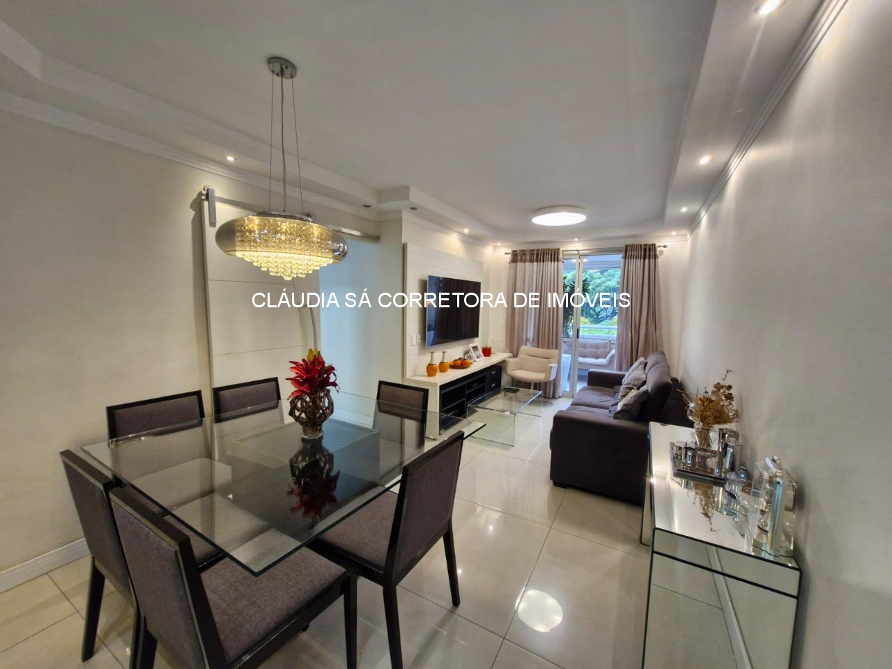 Imperdível: Apartamento à venda no Tatuapé, São Paulo-SP, 3 quartos, 1 suíte, 2 salas, 3 banheiros, 2 vagas, 81m²! . Estuda permuta por outro menor.