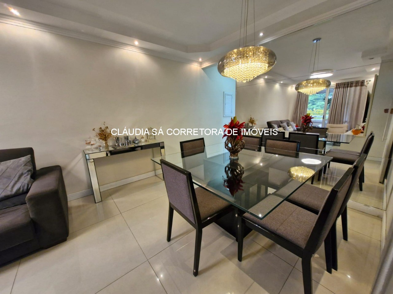 Imperdível: Apartamento à venda no Tatuapé, São Paulo-SP, 3 quartos, 1 suíte, 2 salas, 3 banheiros, 2 vagas, 81m²! . Estuda permuta por outro menor.