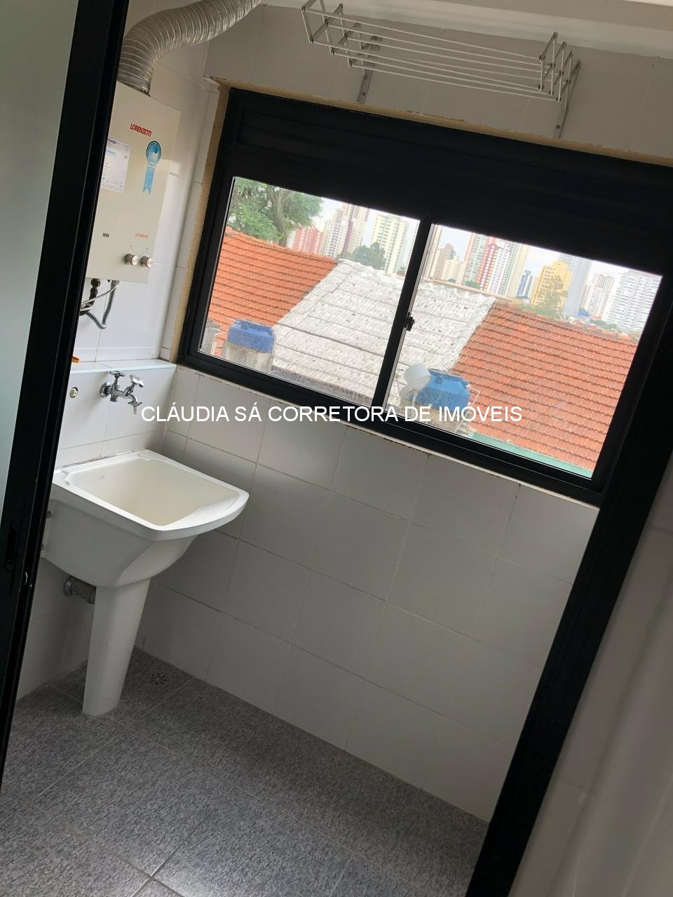 Apartamento à venda no Belenzinho, São Paulo-SP: 2 quartos, 1 suíte, sala, 2 banheiros, vaga de garagem, 60m² de área.