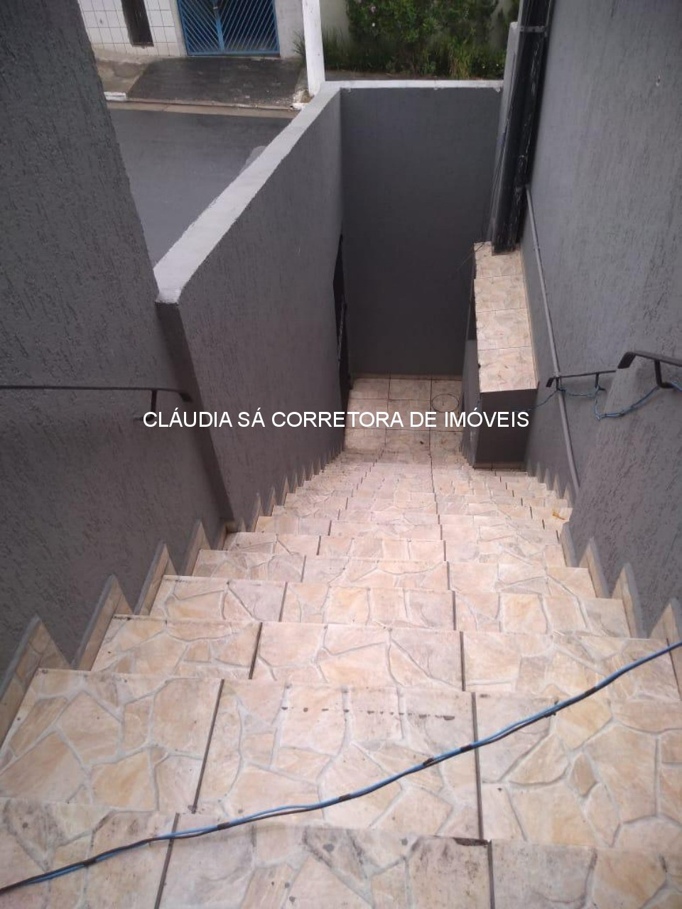 Salão Comercial Premium na Penha São Paulo: 2.700m², 4 Banheiros e 6 Vagas de Garagem!