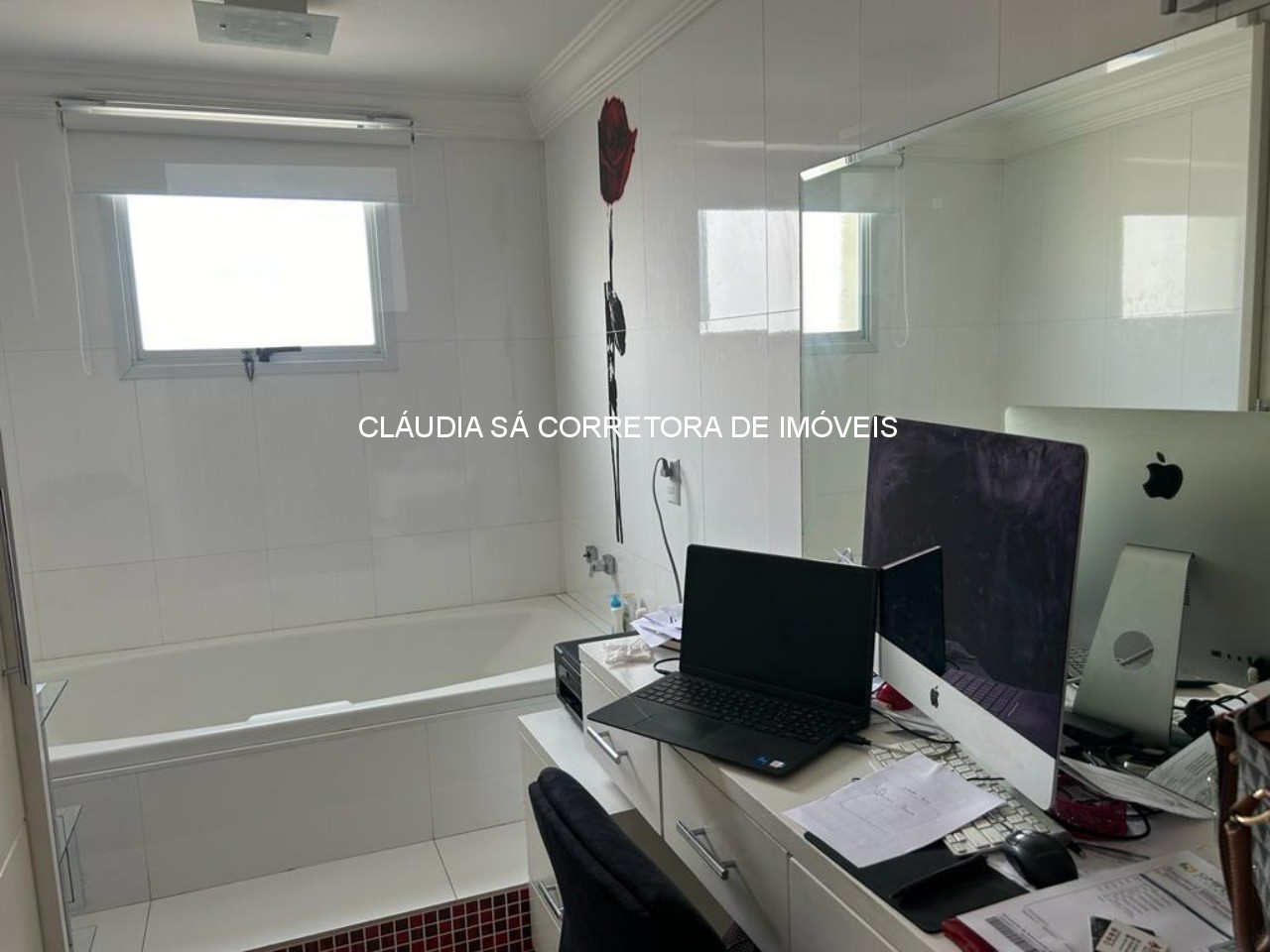 Apartamento de luxo no Tatuapé: 3 quartos, 3 suítes, 3 salas, 5 banheiros, 4 vagas de garagem, 234m² de área.