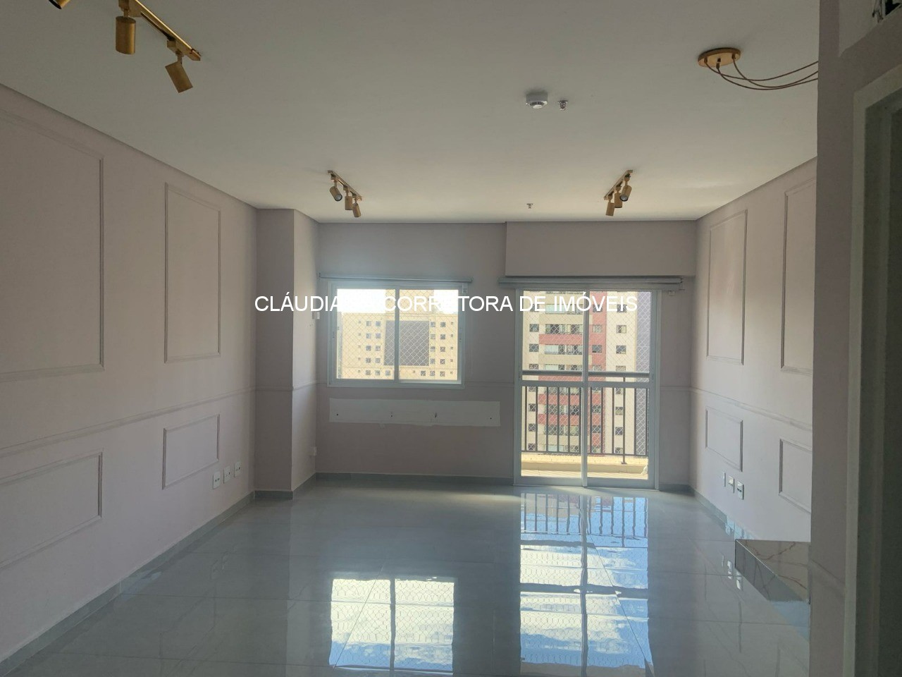 Aluguel de Sala Comercial no Tatuapé, São Paulo-SP: 1 sala, 1 banheiro, 1 vaga - 40m² - Imperdível!