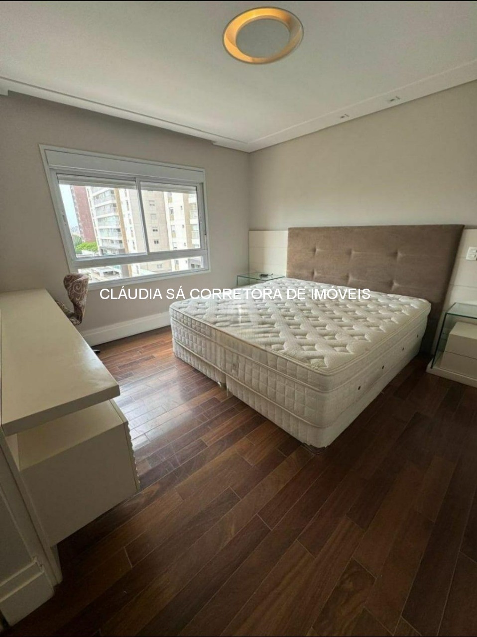 Imperdível oportunidade de adquirir apartamento de luxo no Tatuapé, São Paulo-SP: 4 quartos, 3 suítes, 3 salas, 5 banheiros, 4 vagas, 242m².