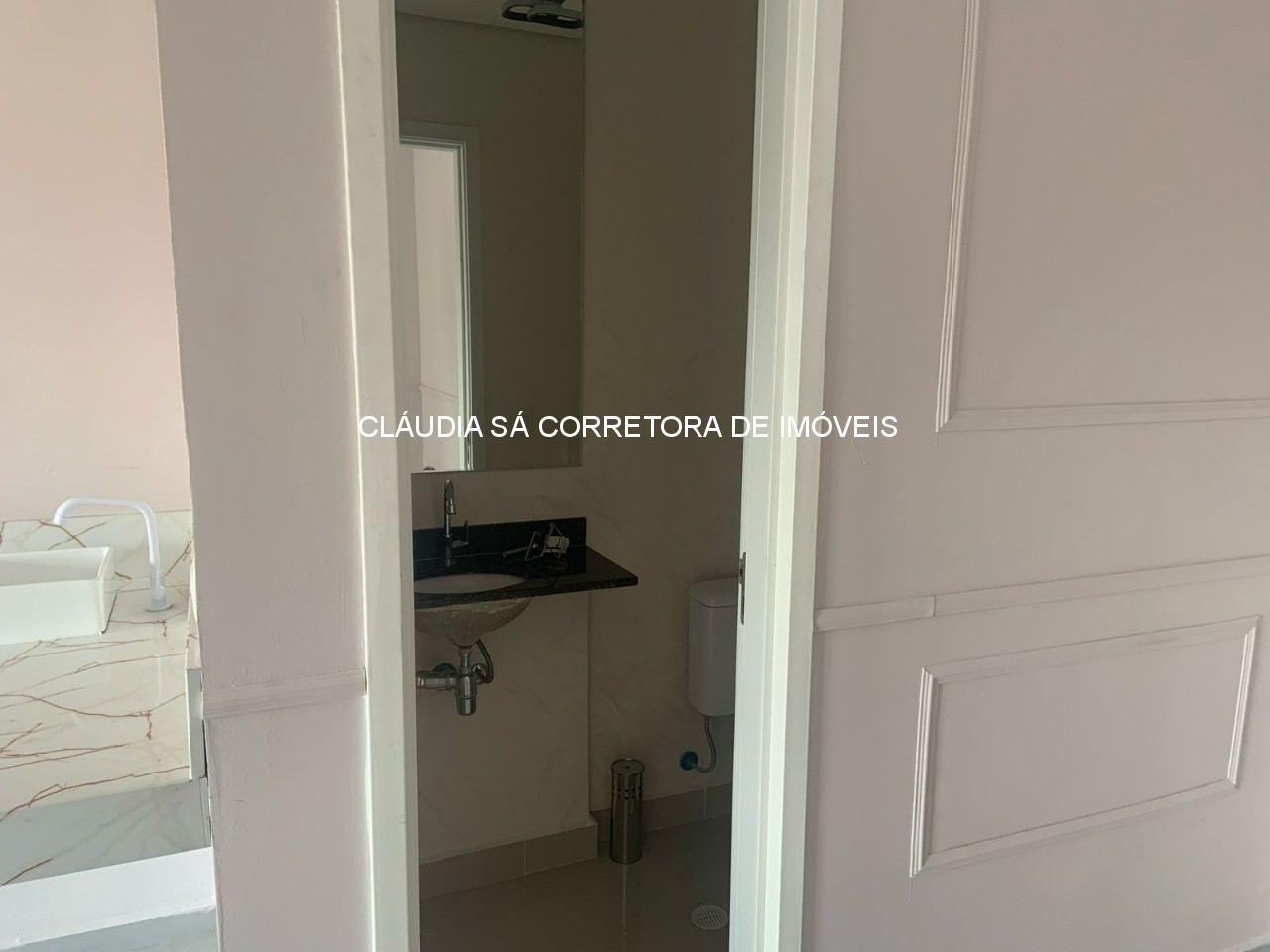 Aluguel de Sala Comercial no Tatuapé, São Paulo-SP: 1 sala, 1 banheiro, 1 vaga - 40m² - Imperdível!