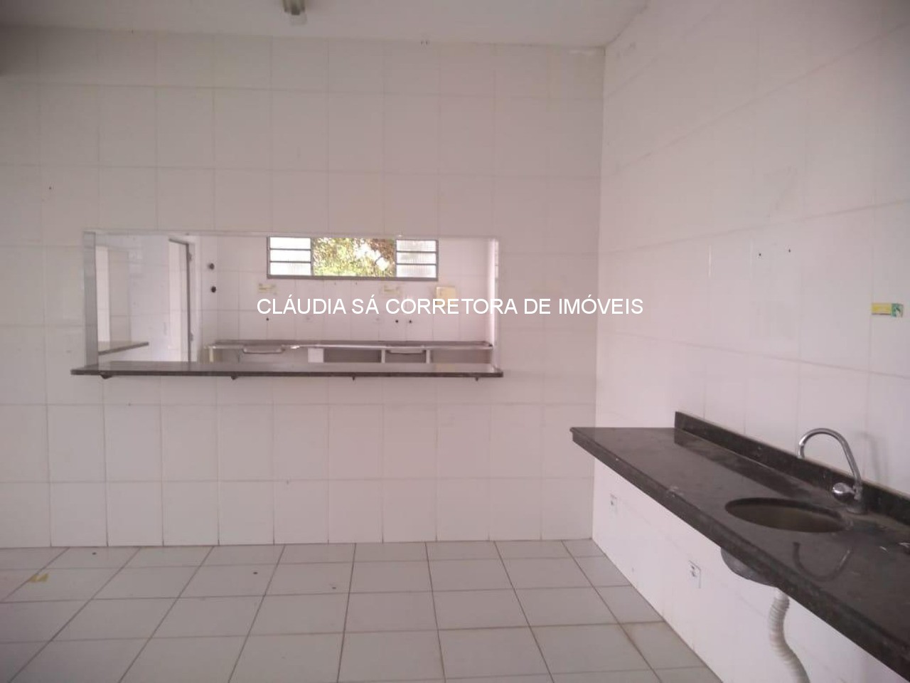Salão comercial premium na penha são paulo: 2.700m², 4 banhe