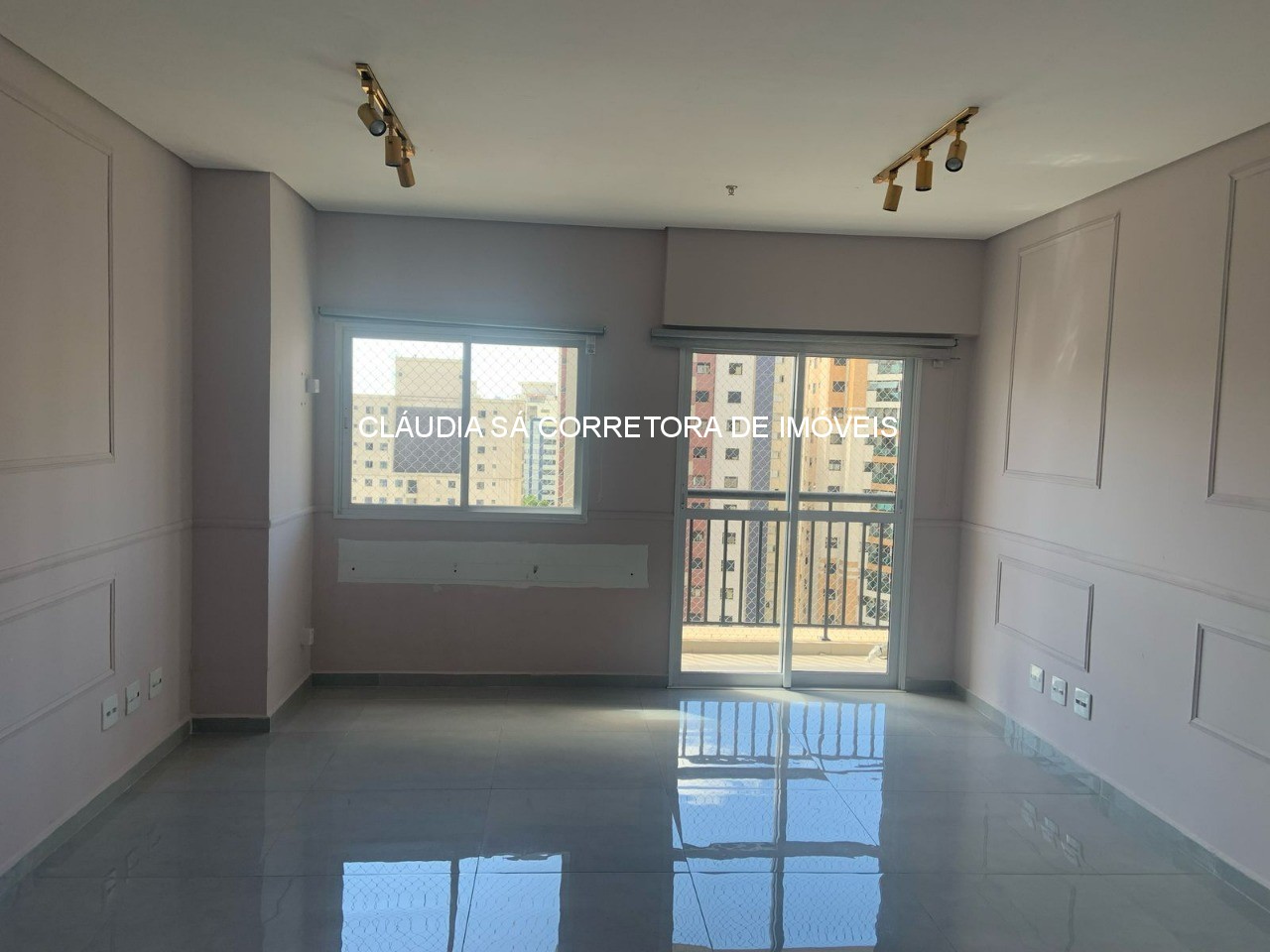 Aluguel de Sala Comercial no Tatuapé, São Paulo-SP: 1 sala, 1 banheiro, 1 vaga - 40m² - Imperdível!