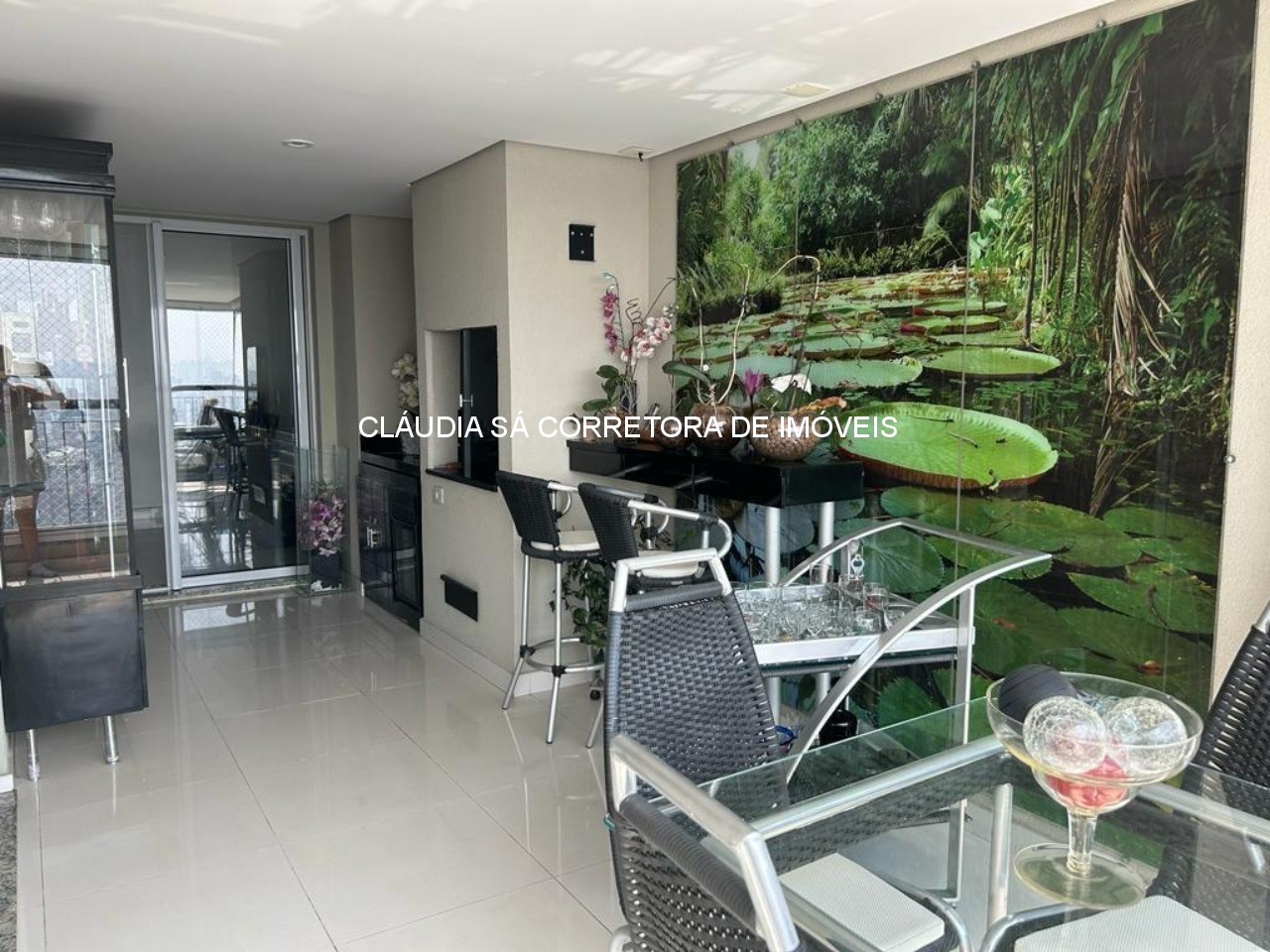 Apartamento de luxo no Tatuapé: 3 quartos, 3 suítes, 3 salas, 5 banheiros, 4 vagas de garagem, 234m² de área.
