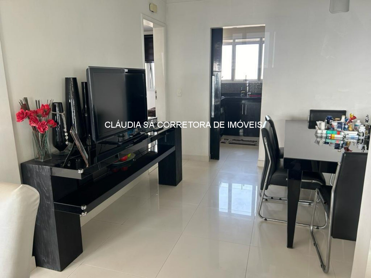 Apartamento de luxo no Tatuapé: 3 quartos, 3 suítes, 3 salas, 5 banheiros, 4 vagas de garagem, 234m² de área.