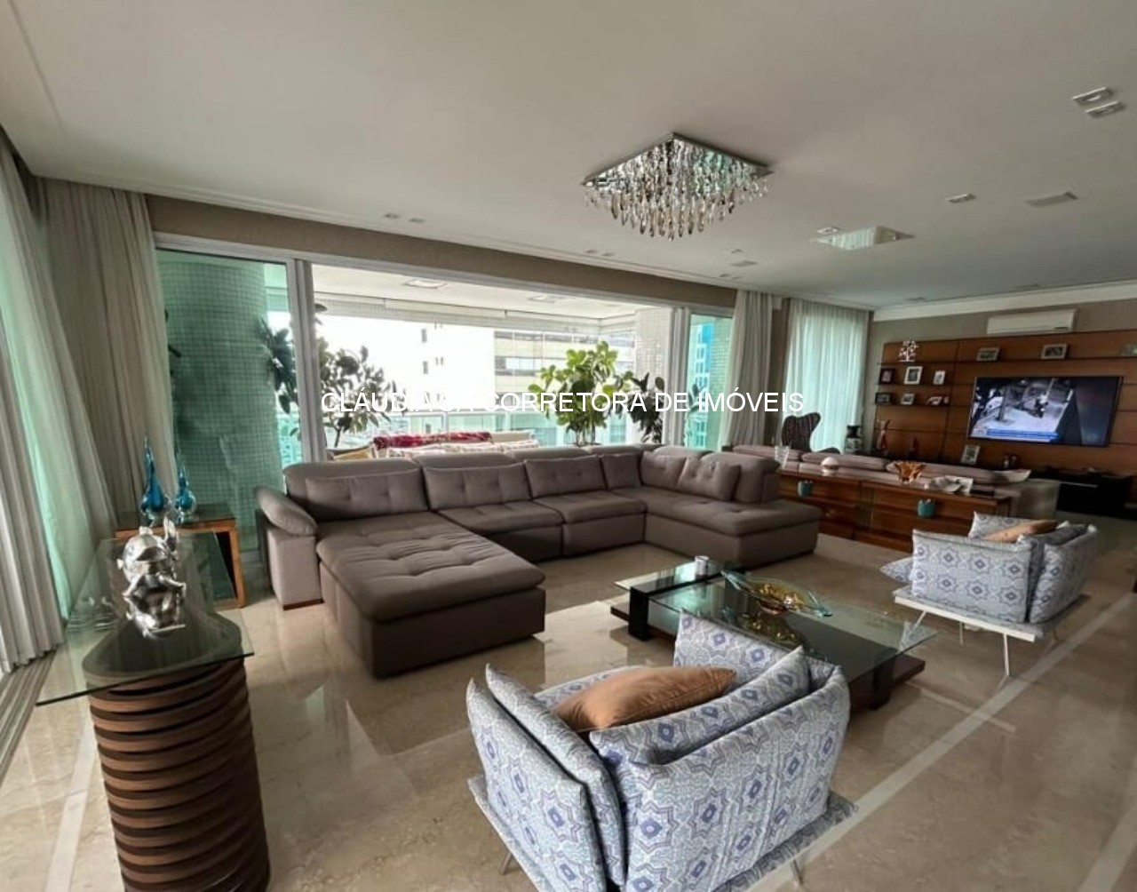 Espetacular apartamento de luxo com 4 suítes e 5 vagas no Anália Franco, São Paulo-SP. Imperdível!