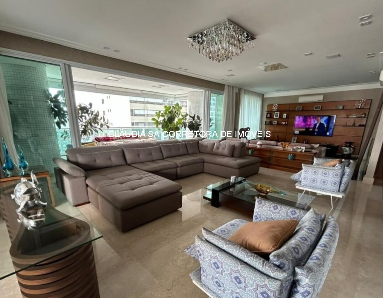 Espetacular apartamento de luxo com 4 suítes e 5 vagas no Anália Franco, São Paulo-SP. Imperdível!