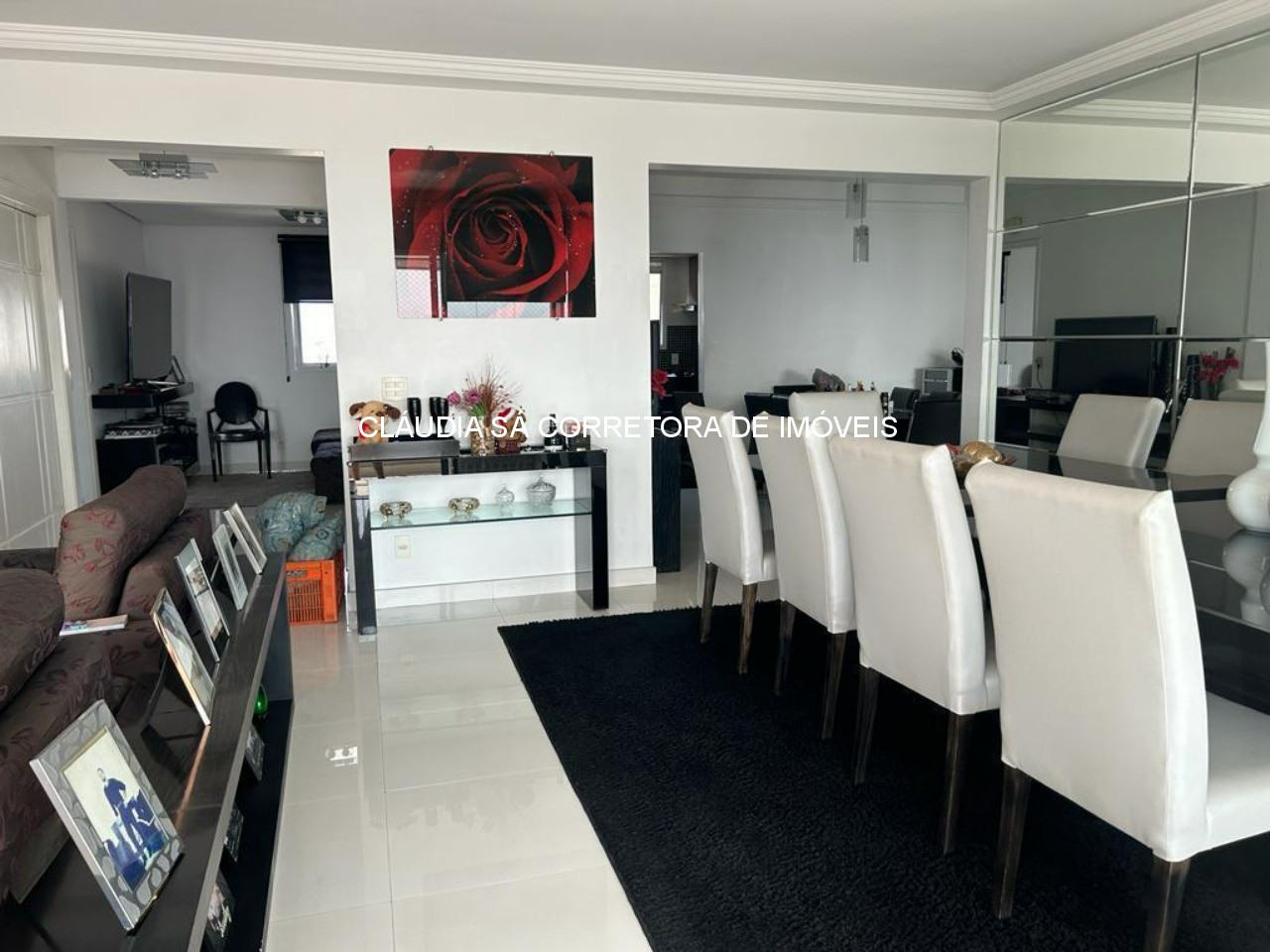 Apartamento de luxo no Tatuapé: 3 quartos, 3 suítes, 3 salas, 5 banheiros, 4 vagas de garagem, 234m² de área.