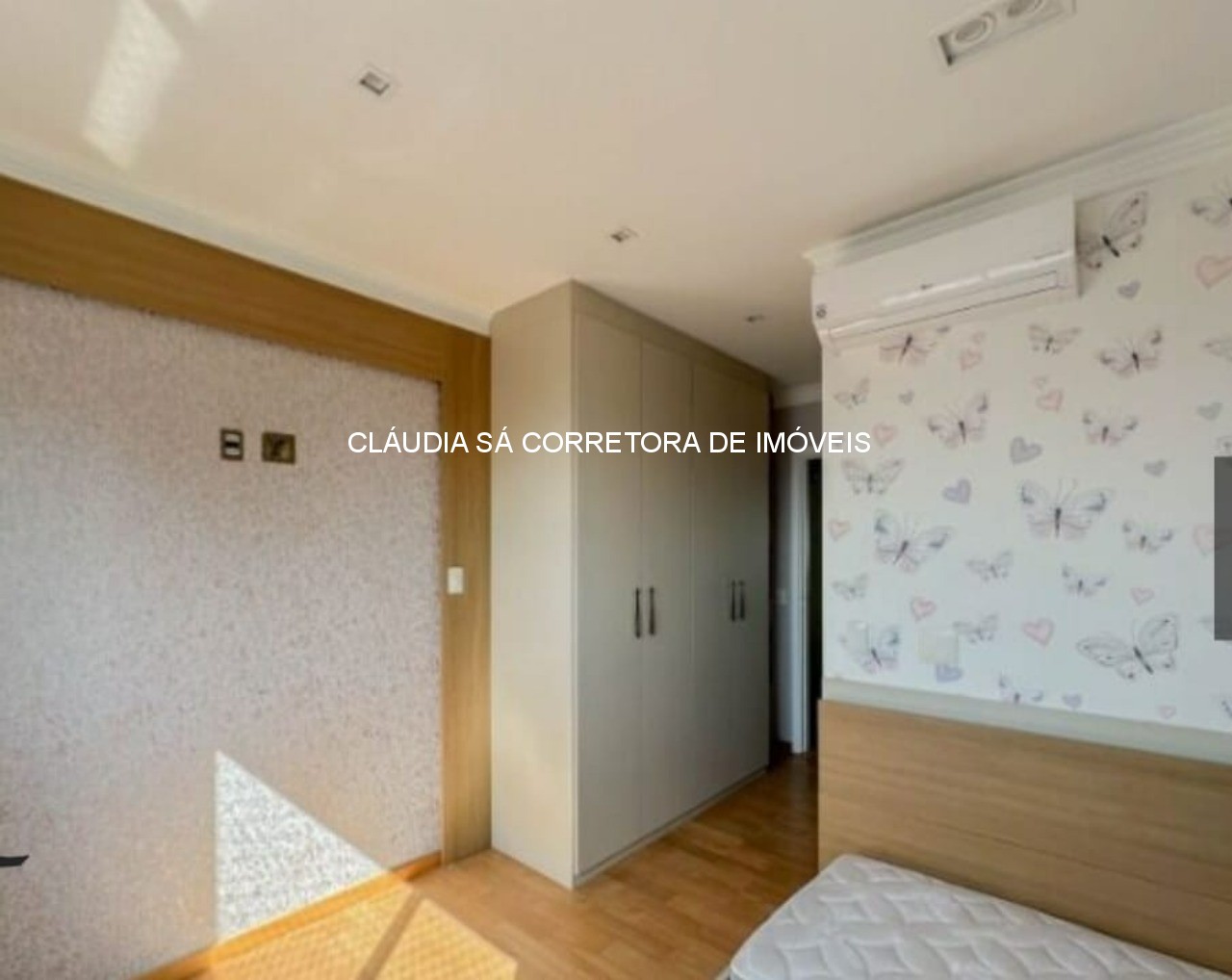 Imóvel de luxo à venda em São Paulo: Apartamento de 4 quartos e 3 suítes no Jardim Anália Franco, com 244m² e 5 vagas de garagem