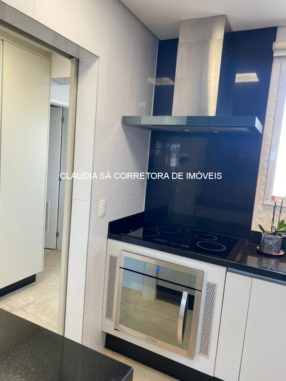 Apartamento de luxo à venda em São Paulo-SP, bairro Tatuapé: 3 quartos, 3 suítes, 3 salas, 5 banheiros, 4 vagas, 165m².