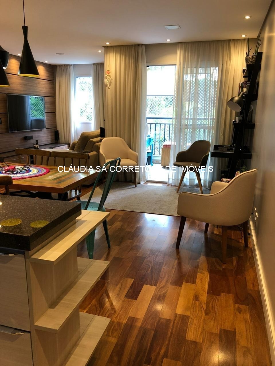 Apartamento à venda em São Paulo-SP, Vila Ivone: 2 quartos, 1 suíte, 1 sala, 2 banheiros, 1 vaga, 68m². Venha conferir!