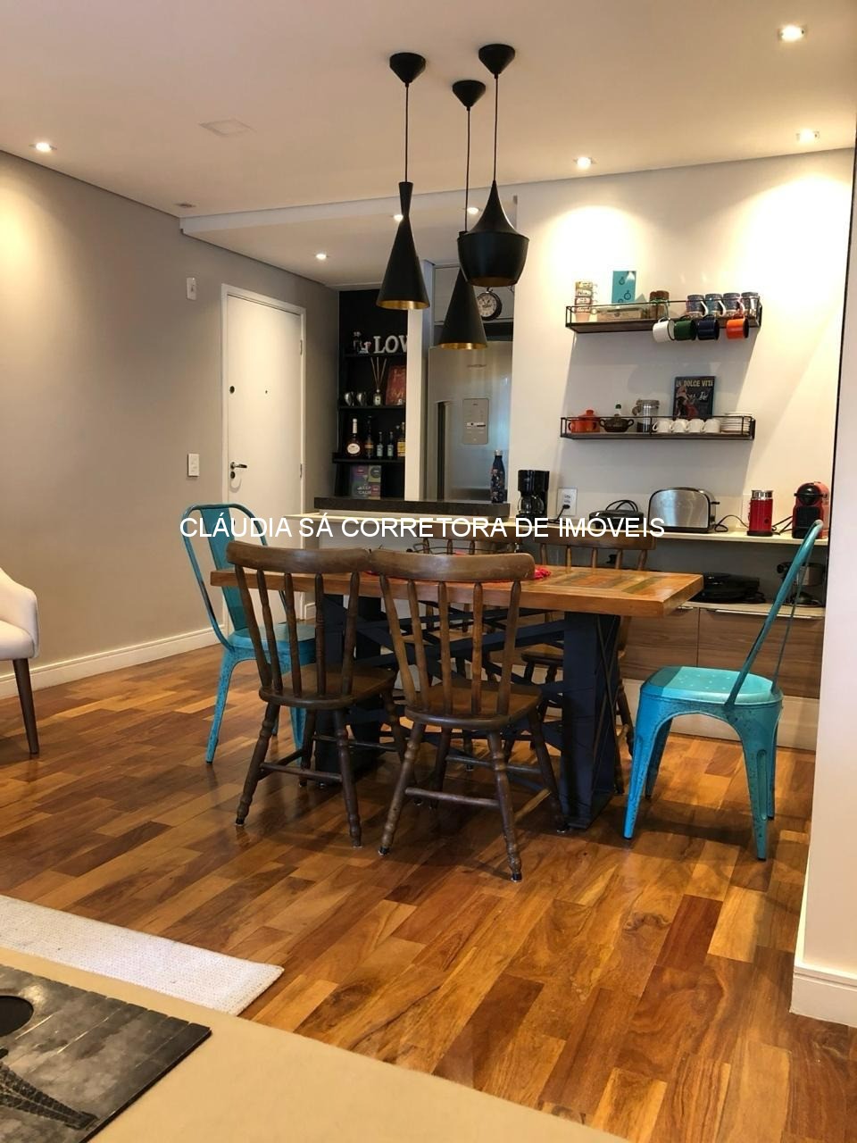 Apartamento à venda em São Paulo-SP, Vila Ivone: 2 quartos, 1 suíte, 1 sala, 2 banheiros, 1 vaga, 68m². Venha conferir!
