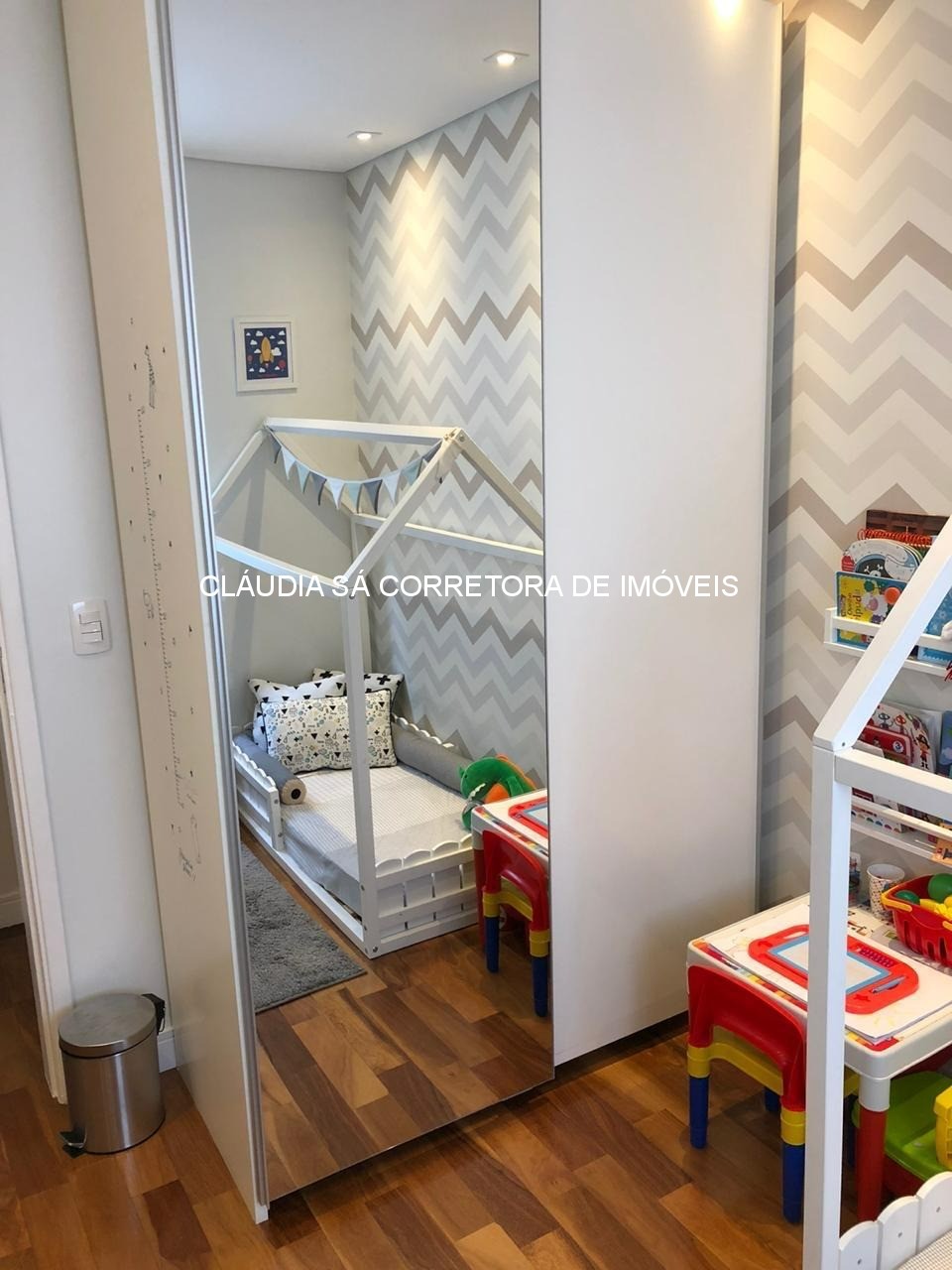 Apartamento à venda em São Paulo-SP, Vila Ivone: 2 quartos, 1 suíte, 1 sala, 2 banheiros, 1 vaga, 68m². Venha conferir!