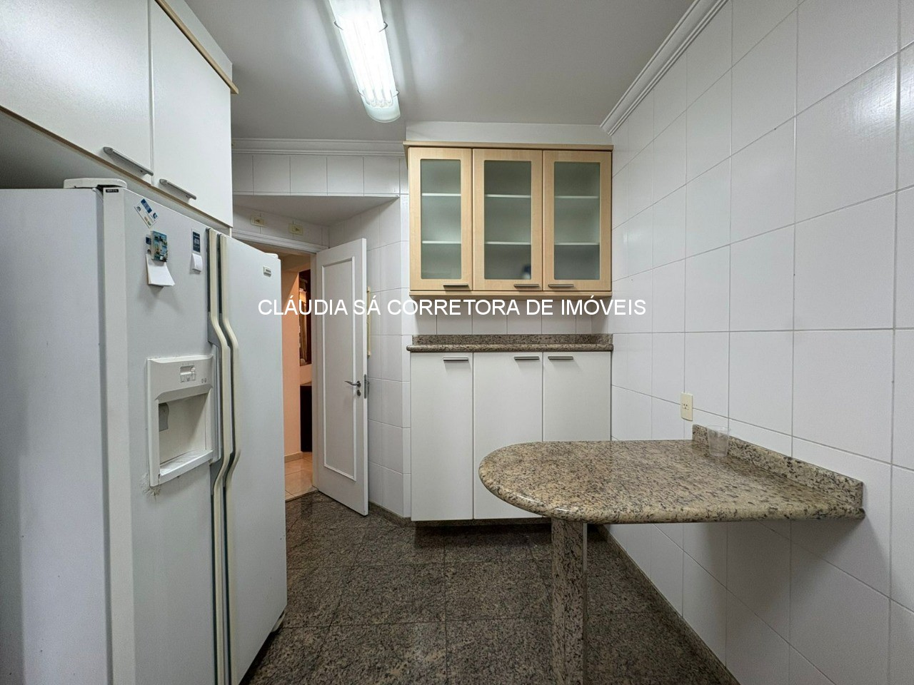 Apartamento mobiliado à venda em São Paulo - Jardim Anália Franco: 3 quartos, 3 suítes, 1 escritório, 2 salas, 4 banheiros, 4 vagas, 120m².