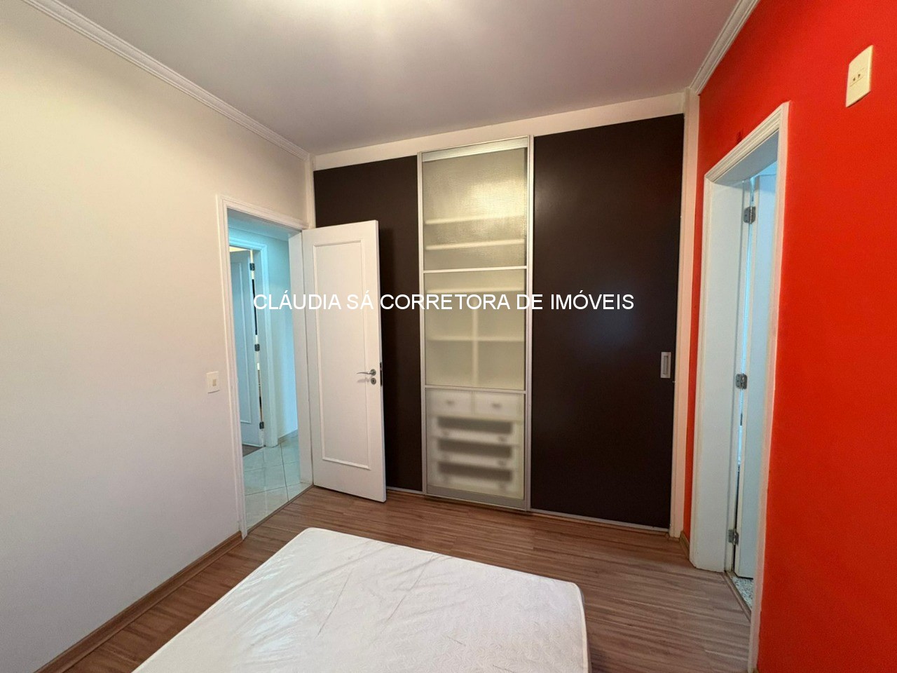Apartamento mobiliado à venda em São Paulo - Jardim Anália Franco: 3 quartos, 3 suítes, 1 escritório, 2 salas, 4 banheiros, 4 vagas, 120m².