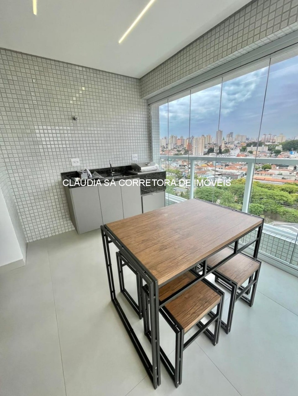 Imperdível! Apartamento de 2 quartos e 2 suítes no Tatuapé, São Paulo-SP, 81m², 2 vagas - Venda ou Locação.