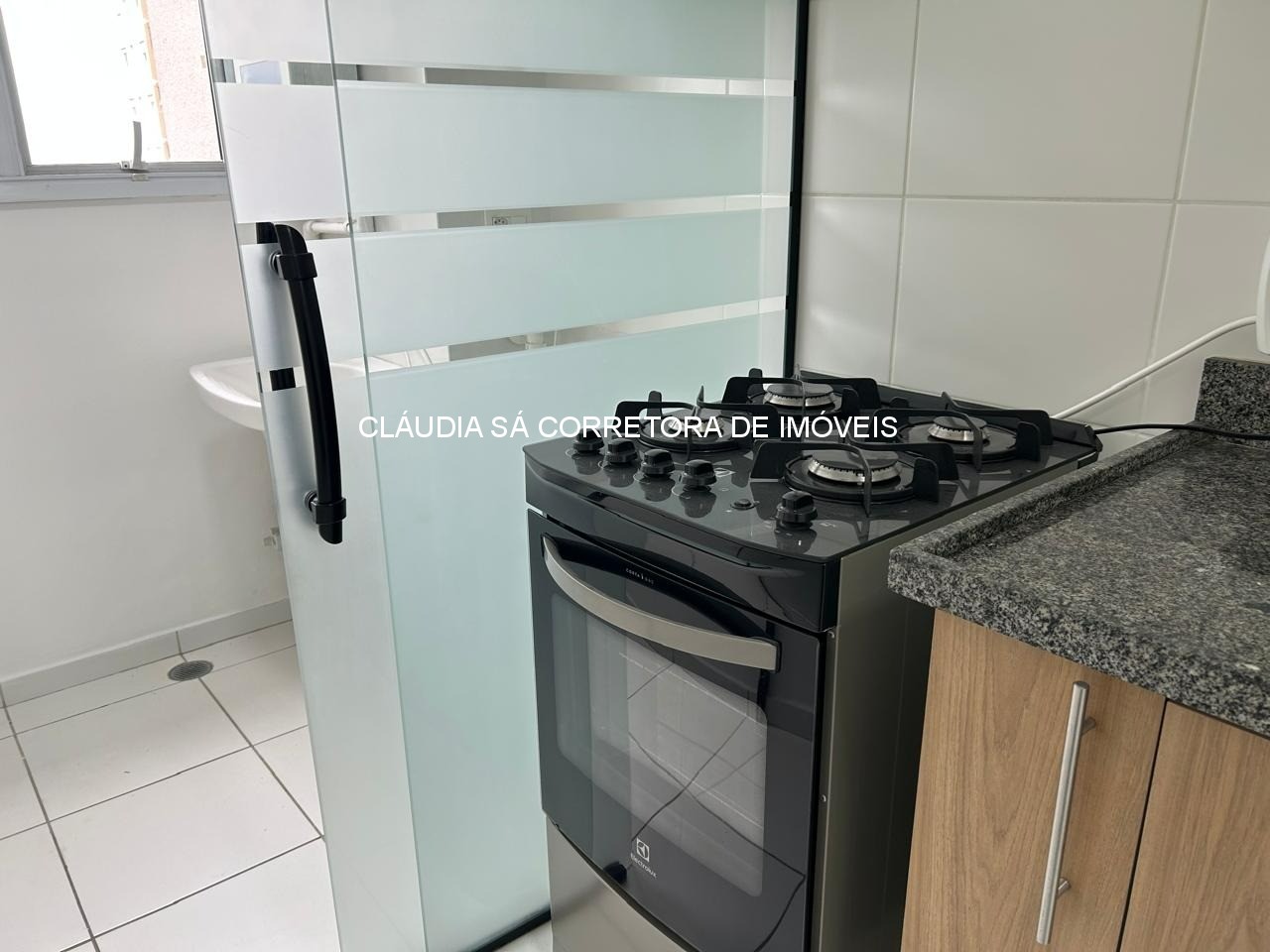 Apartamento de 3 quartos e 2 vagas no Cangaíba, São Paulo - SP: Conforto e praticidade em um imóvel de 72m².