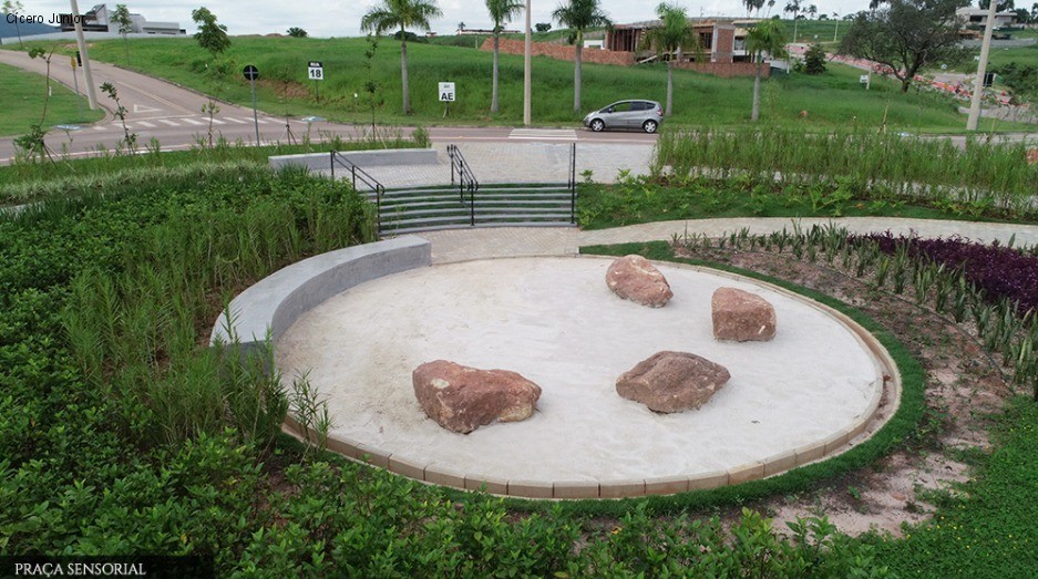 Lote em aclive terras do alvorada