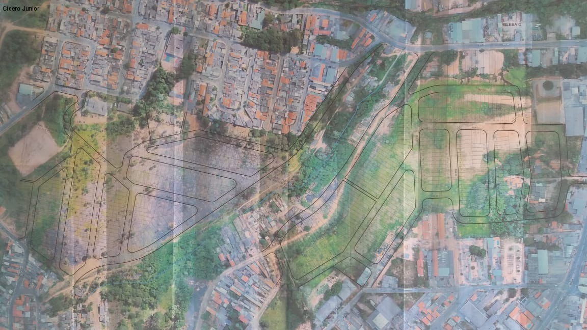 Lote de 210 m² parque petrópolis