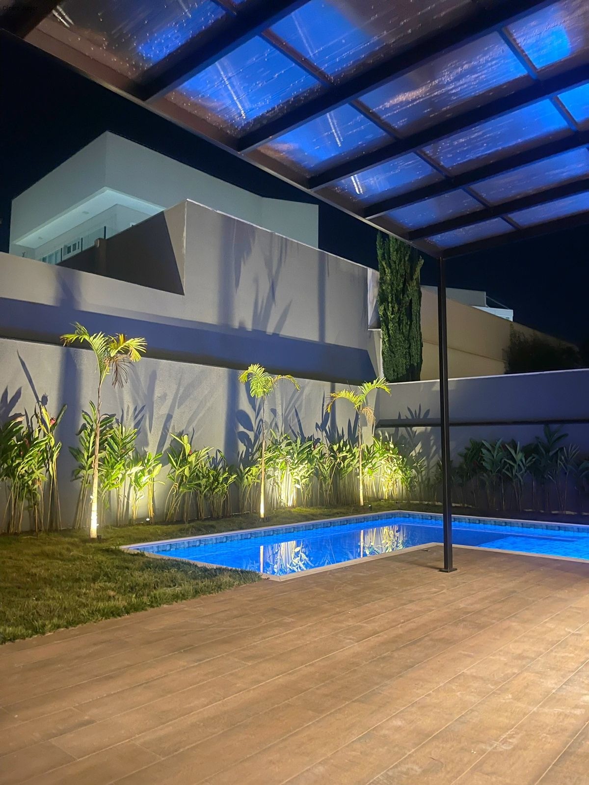 Casa térrea de 3 suítes Jundiaí